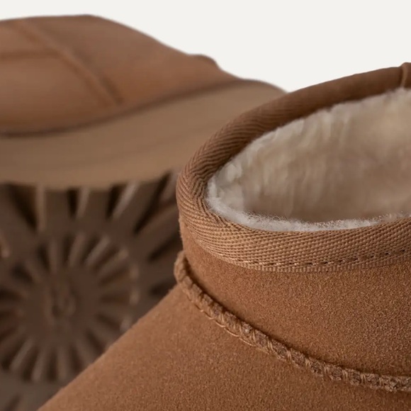 UGG Classic Ultra Mini Platform - Picture 5 of 11